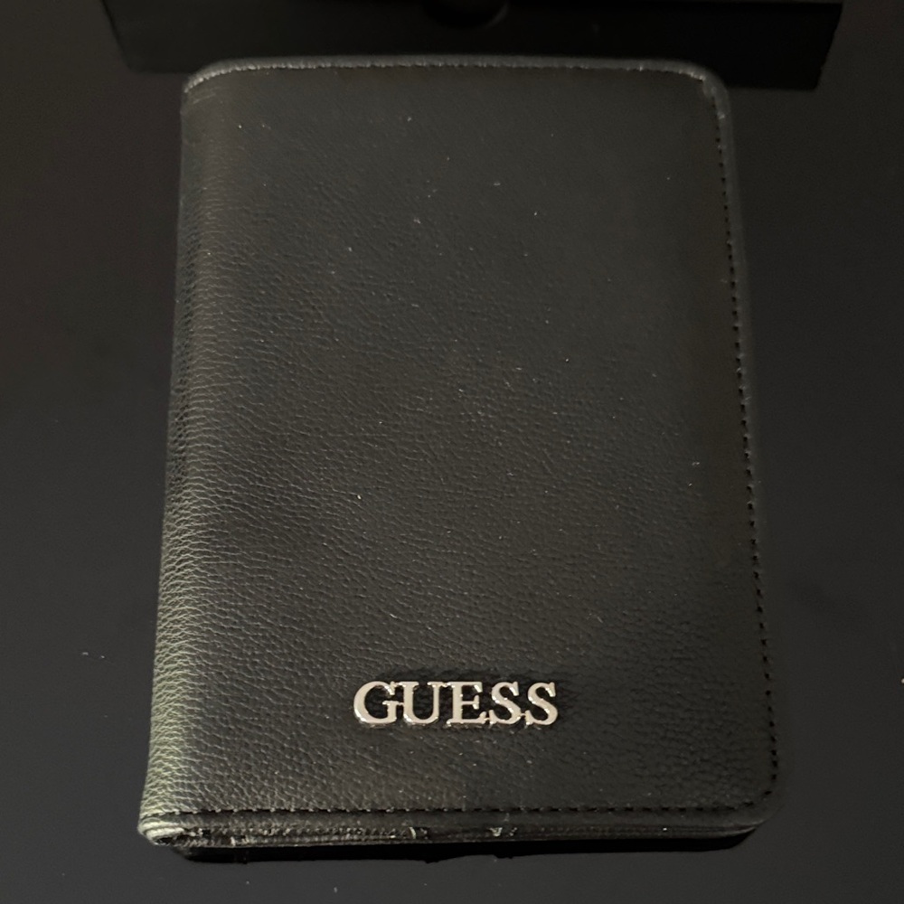 GUESS Black faux Leather Card Holder